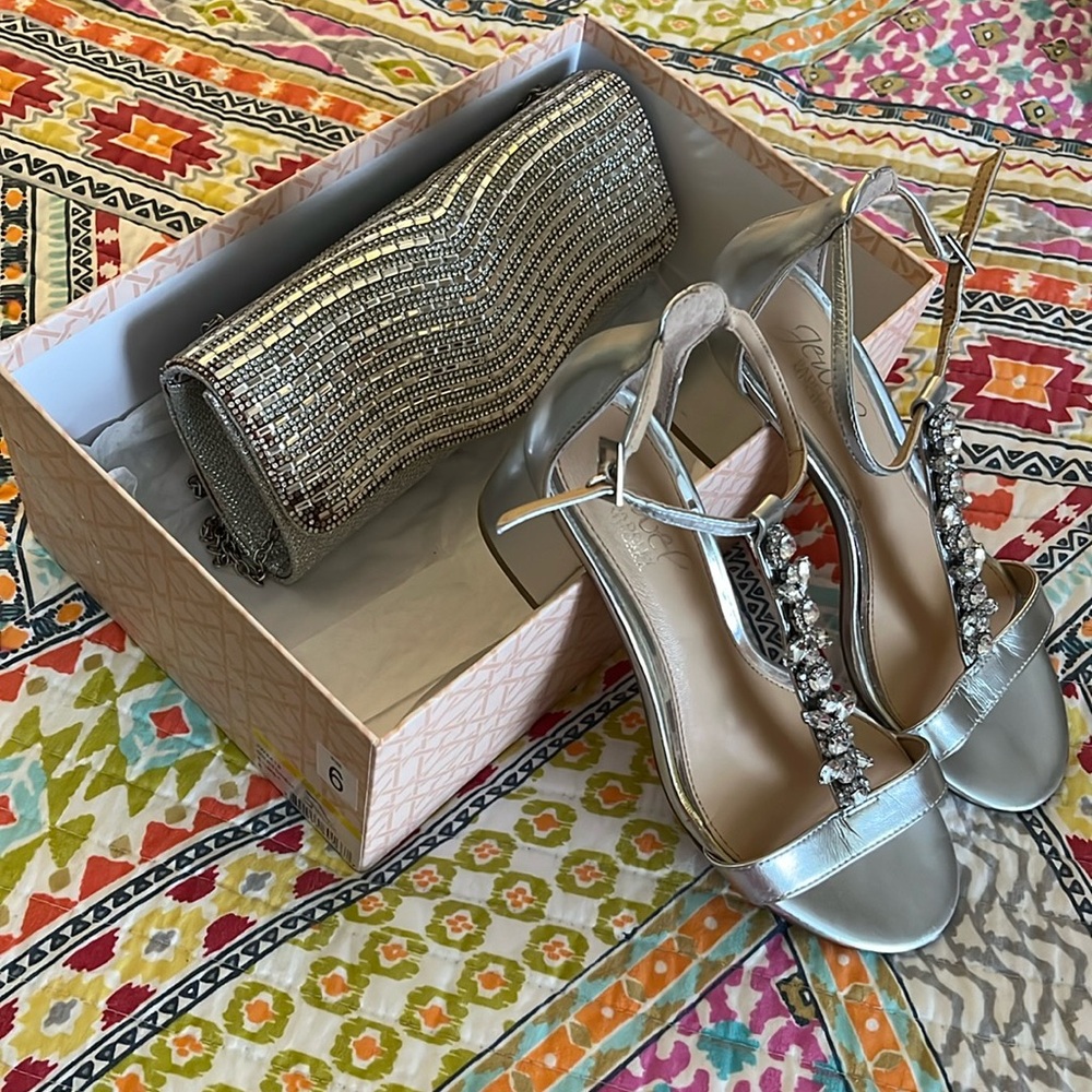 Jewel Badgley Mischka Silver Sandals
